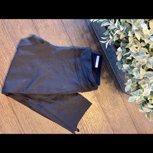 LUCY LEGGINGS NWOT BLACK WITH CROP DETAIL